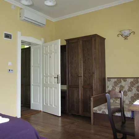 Guest house Thermalia Vendeghazak - Tulipan Kaba