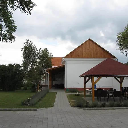 Guest house Thermalia Vendeghazak - Tulipan *